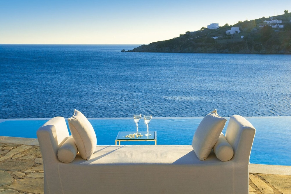 Petasos Beach Resort & Spa, Small Luxury Hotels of the World — Swimming pool in Plati Gialos, South Aegean