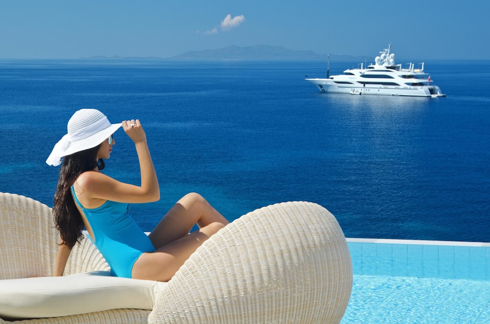 Petasos Beach Resort & Spa, Small Luxury Hotels of the World — Swimming pool in Plati Gialos, South Aegean