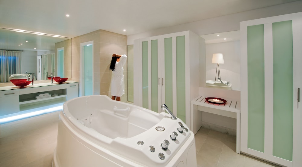 Petasos Beach Resort & Spa, Small Luxury Hotels of the World — Spa in Plati Gialos, South Aegean