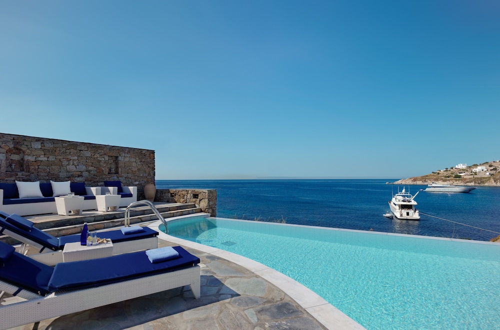 Petasos Beach Resort & Spa, Small Luxury Hotels of the World — Swimming pool in Plati Gialos, South Aegean