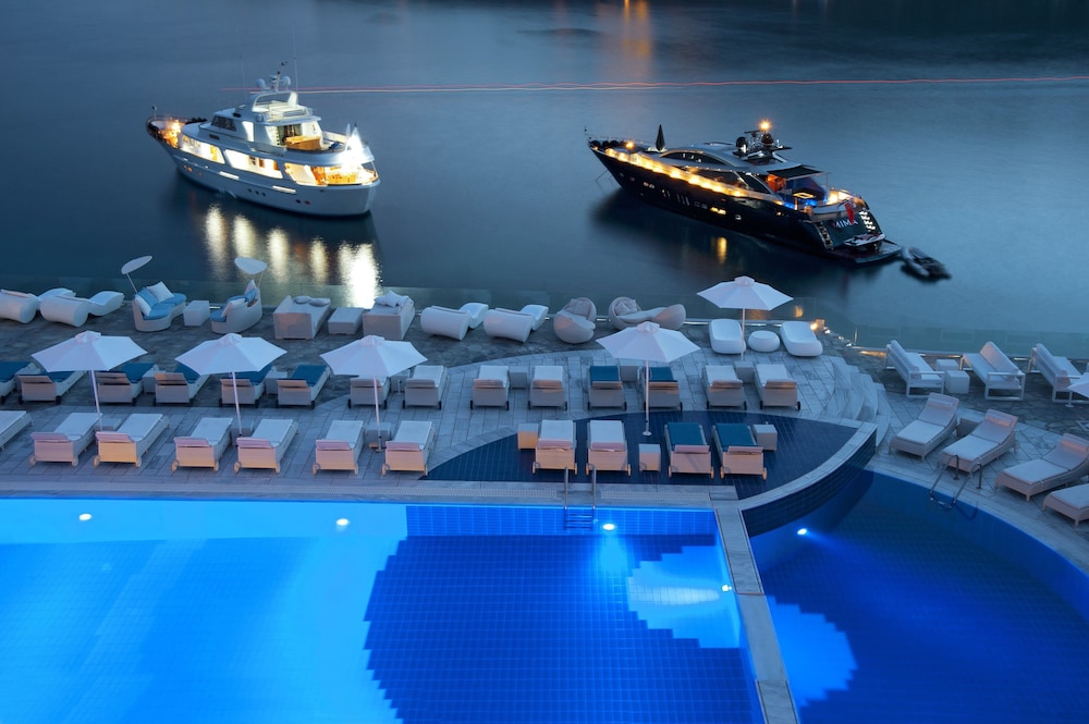 Petasos Beach Resort & Spa, Small Luxury Hotels of the World — Swimming pool in Plati Gialos, South Aegean