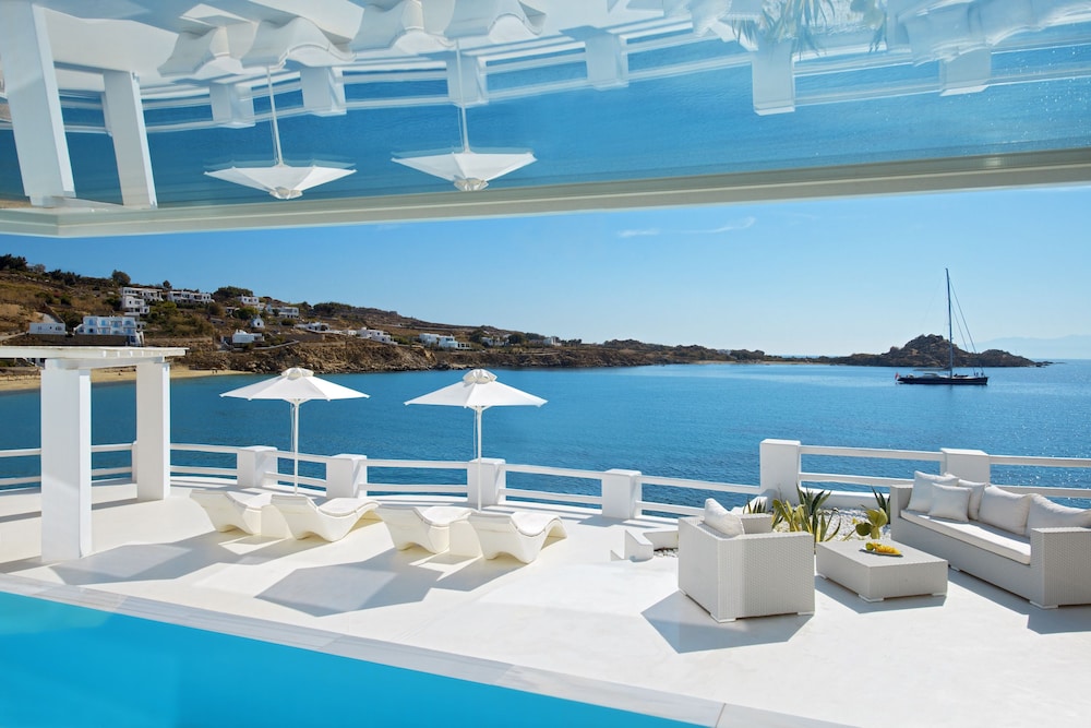 Petasos Beach Resort & Spa, Small Luxury Hotels of the World — Swimming pool in Plati Gialos, South Aegean