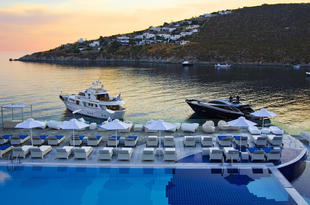 Petasos Beach Resort & Spa, Small Luxury Hotels of the World — Swimming pool in Plati Gialos, South Aegean