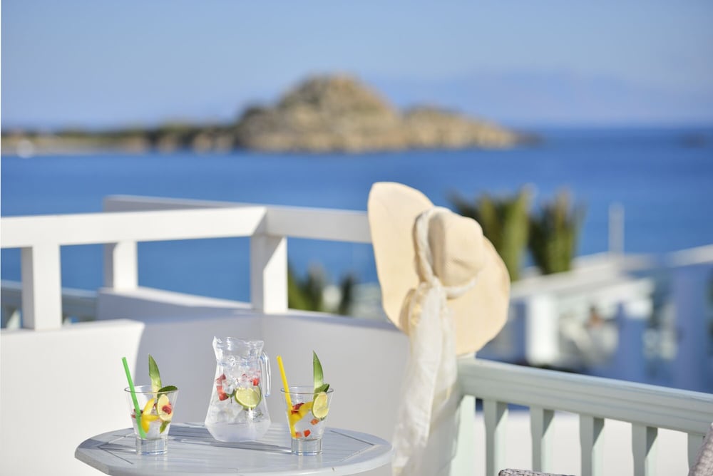 Hotel Petinos — Attractions in the area in Plati Gialos, South Aegean