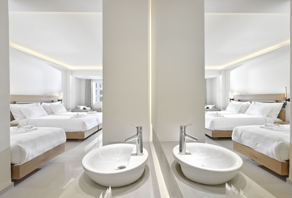 Hotel Petinos — Hotel rooms in Plati Gialos, South Aegean