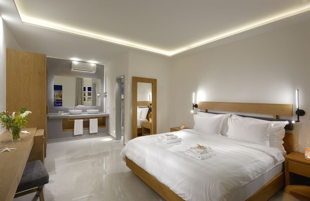 Hotel Petinos — Hotel rooms in Plati Gialos, South Aegean