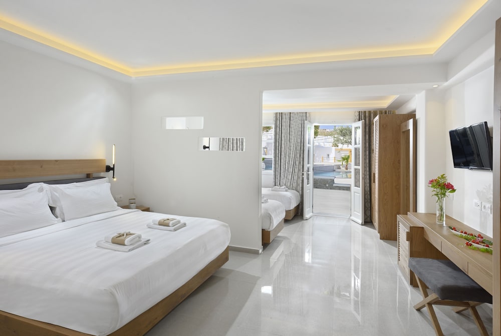 Hotel Petinos — Hotel rooms in Plati Gialos, South Aegean