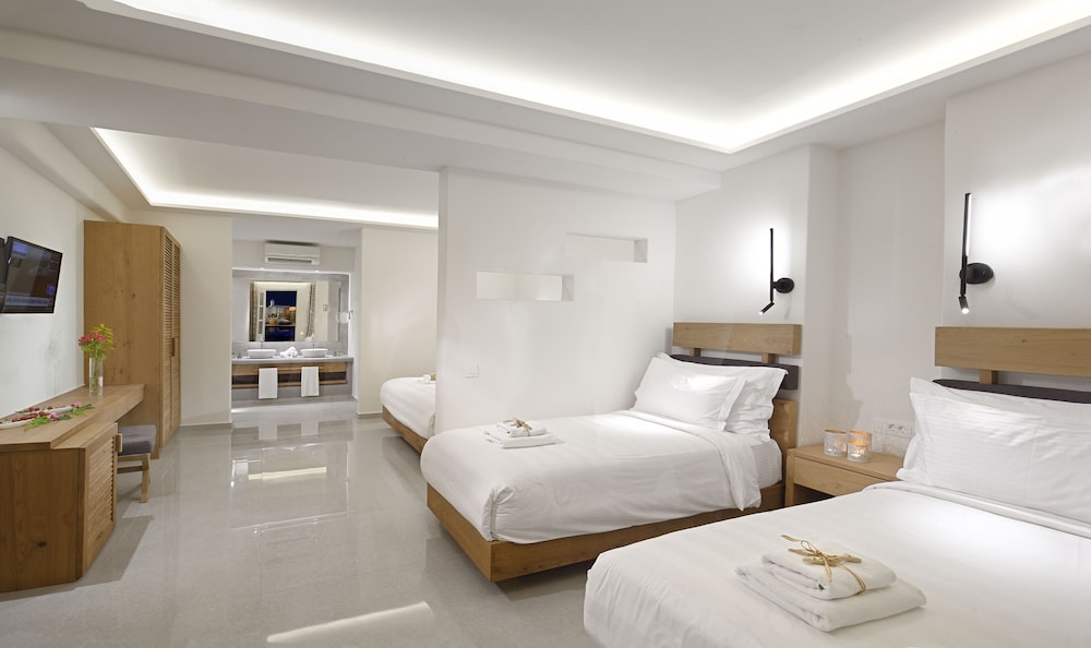 Hotel Petinos — Hotel rooms in Plati Gialos, South Aegean