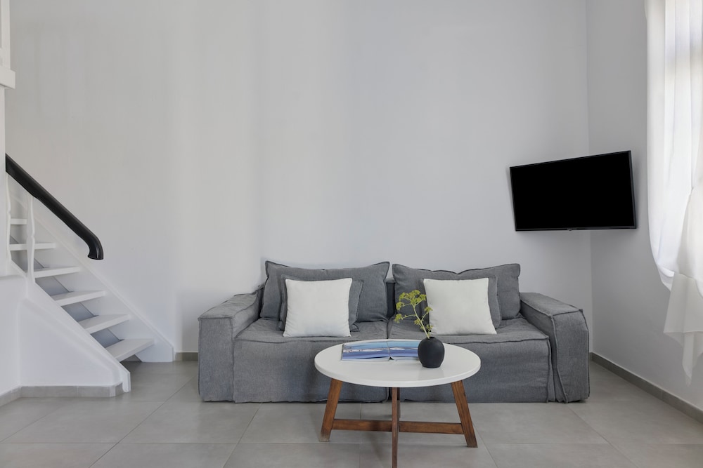 Pietra e Mare - Mykonos Moments by Mr and Mrs White — Hotel rooms in Elia, South Aegean