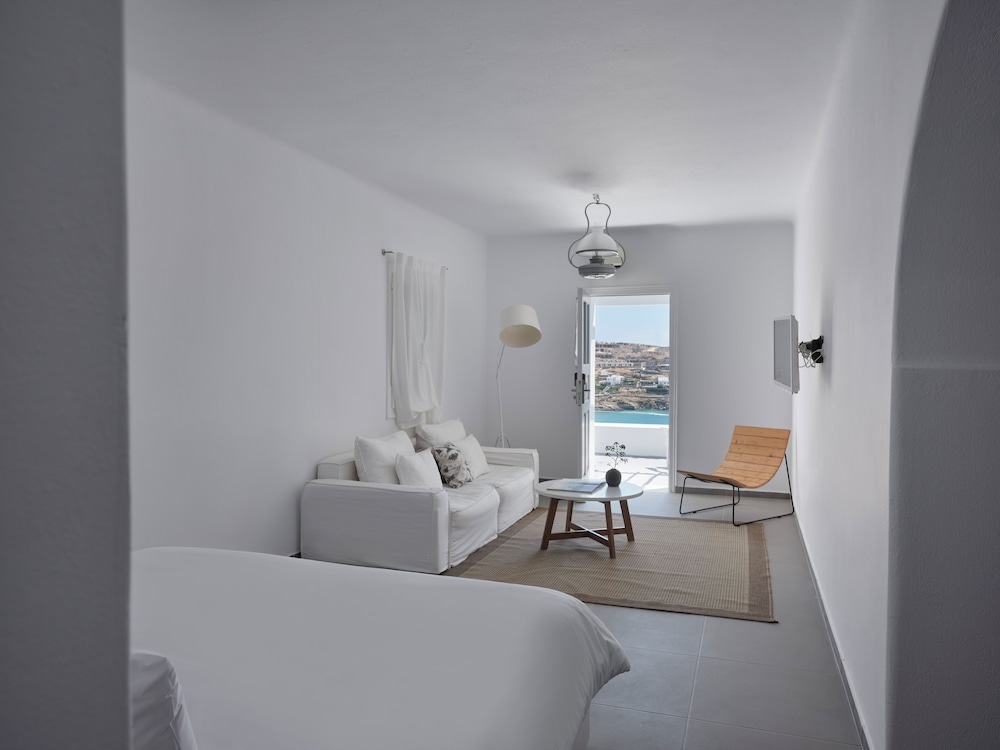 Pietra e Mare - Mykonos Moments by Mr and Mrs White — Hotel rooms in Elia, South Aegean