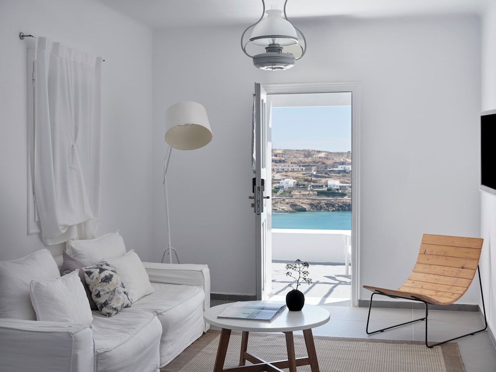 Pietra e Mare - Mykonos Moments by Mr and Mrs White — Hotel rooms in Elia, South Aegean