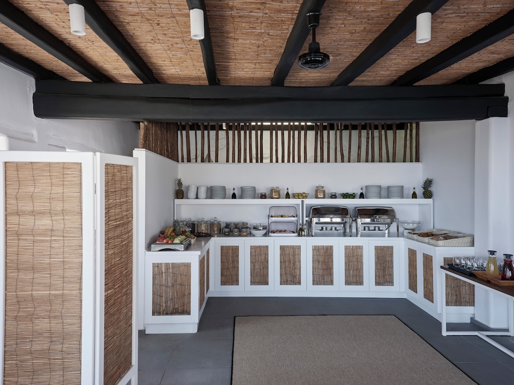 Pietra e Mare - Mykonos Moments by Mr and Mrs White — Restaurant & bars in Elia, South Aegean