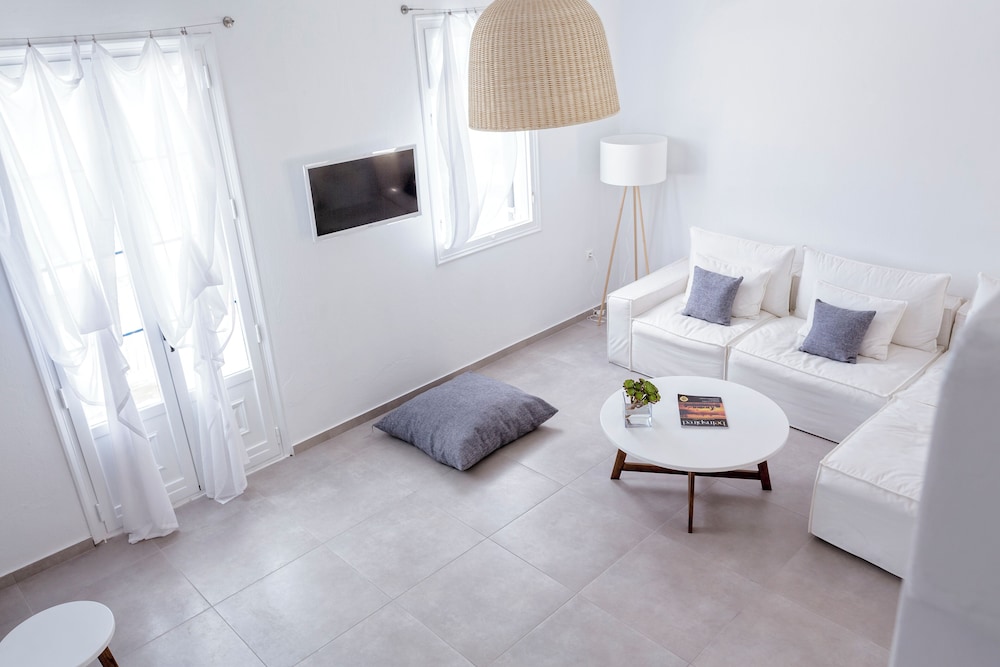 Pietra e Mare - Mykonos Moments by Mr and Mrs White — Hotel rooms in Elia, South Aegean