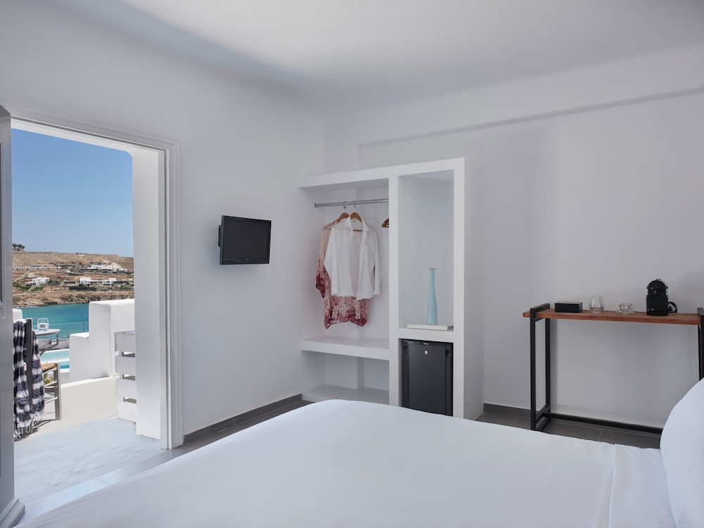 Pietra e Mare - Mykonos Moments by Mr and Mrs White — Hotel rooms in Elia, South Aegean