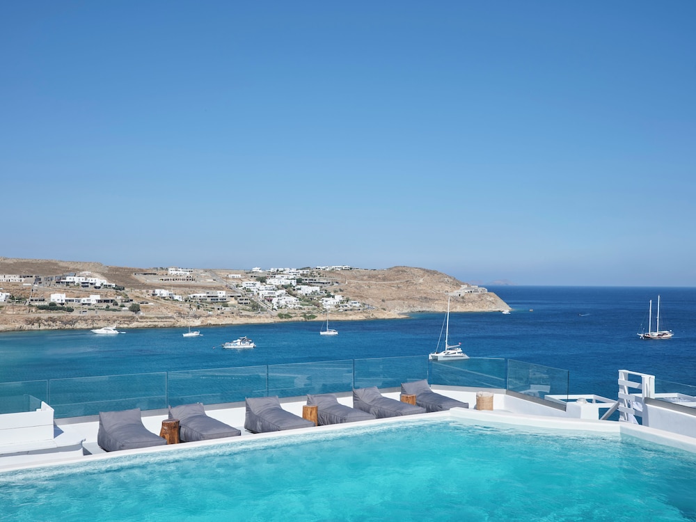 Pietra e Mare - Mykonos Moments by Mr and Mrs White — Swimming pool in Elia, South Aegean