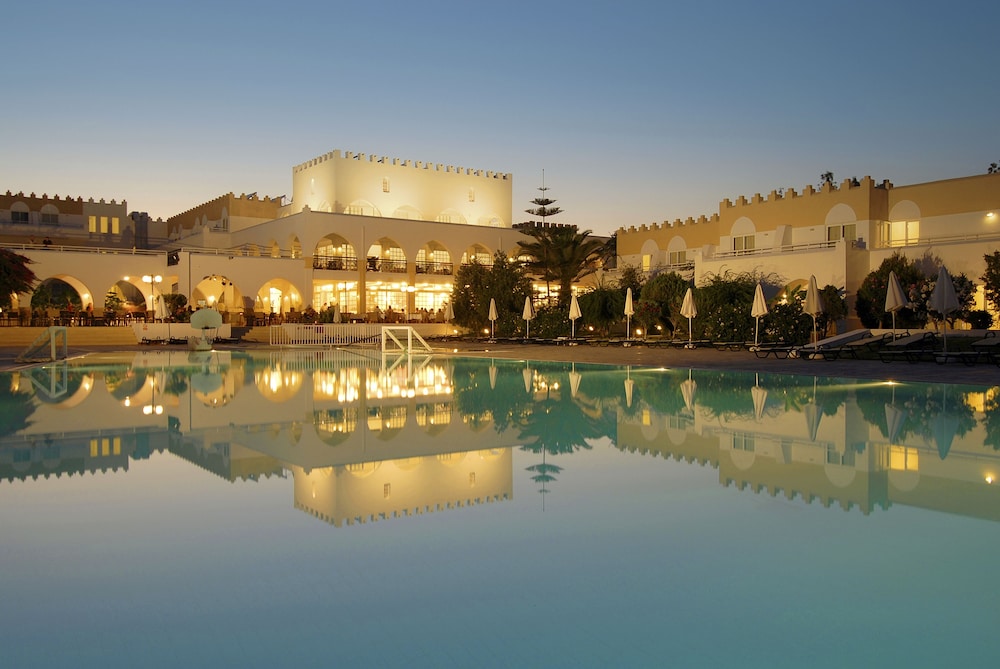 Hotel Platanista — Hotel building in Kos Town, South Aegean