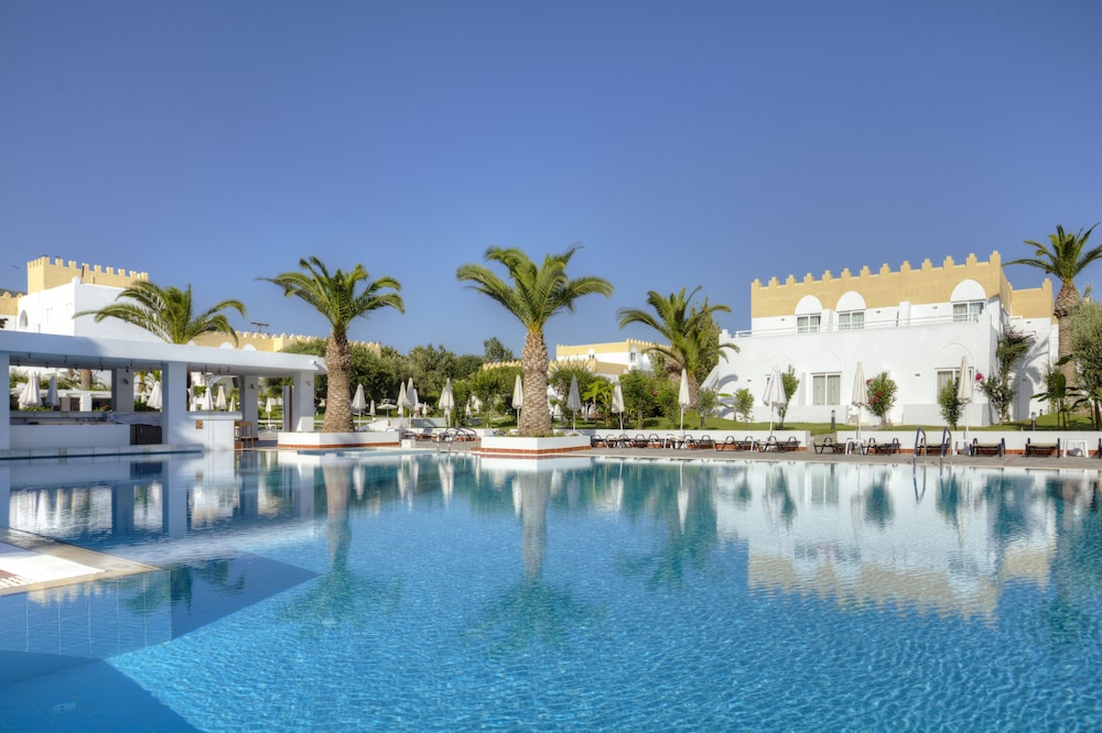 Hotel Platanista — Swimming pool in Kos Town, South Aegean