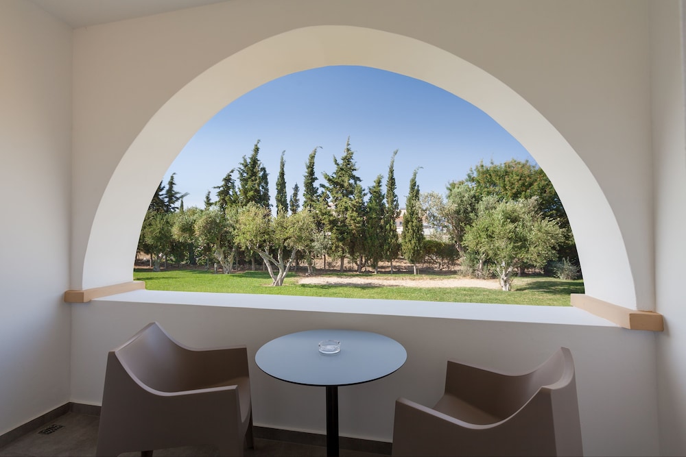 Hotel Platanista — Hotel rooms in Kos Town, South Aegean