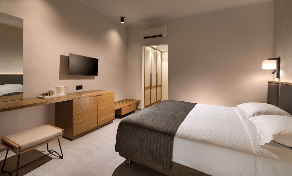 Hotel Platanista — Hotel rooms in Kos Town, South Aegean