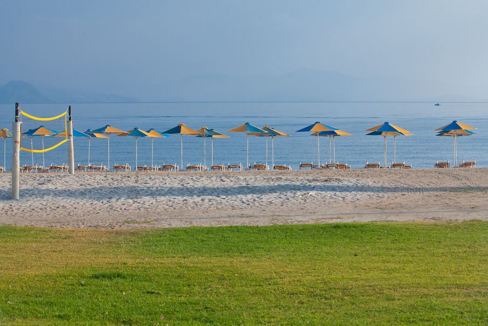 Hotel Platanista — Beach in Kos Town, South Aegean
