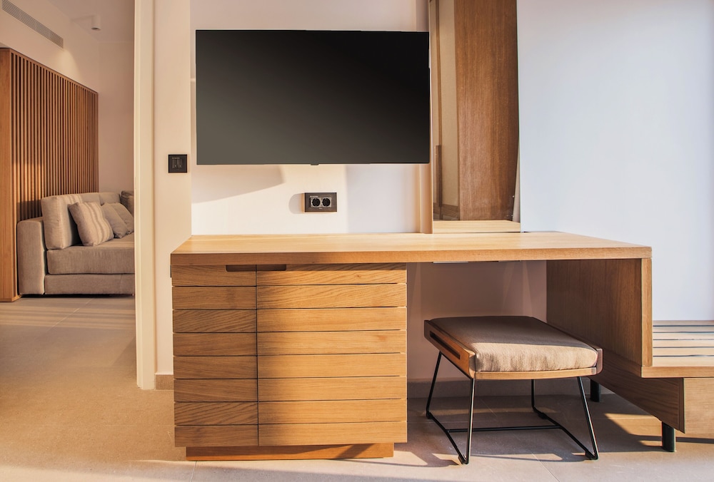 Hotel Platanista — Hotel rooms in Kos Town, South Aegean