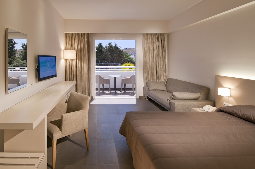 Hotel Platanista — Hotel rooms in Kos Town, South Aegean