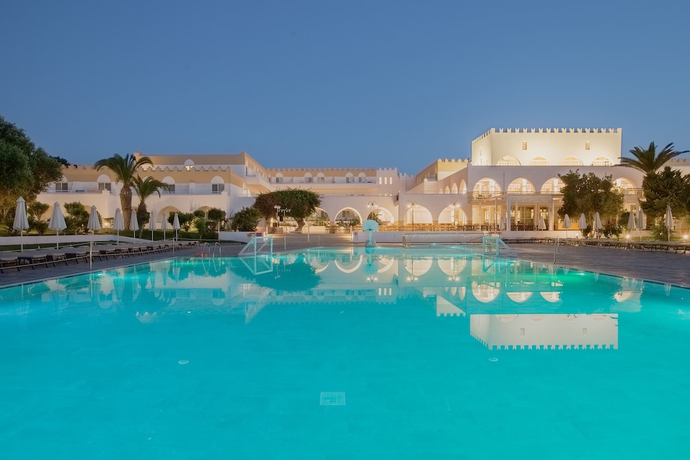 Hotel Platanista — Swimming pool in Kos Town, South Aegean