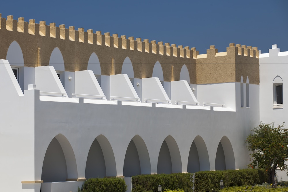 Hotel Platanista — Hotel building in Kos Town, South Aegean