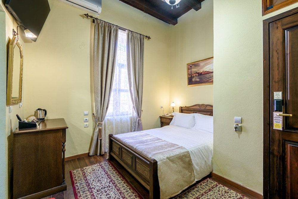 Porto Del Colombo — Hotel rooms in Chania