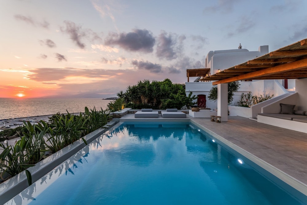 Porto Mykonos Hotel — Swimming pool in Mykonos Town, South Aegean