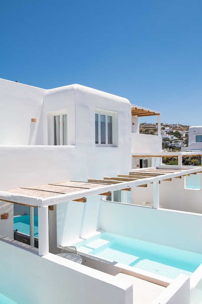 Porto Mykonos Hotel — Hotel building in Mykonos Town, South Aegean