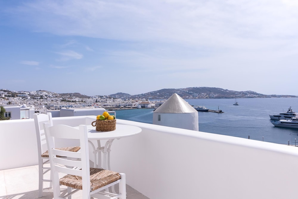 Porto Mykonos Hotel — Attractions in the area in Mykonos Town, South Aegean