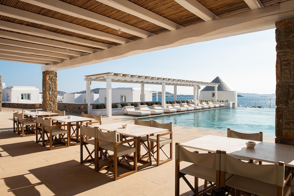 Porto Mykonos Hotel — Swimming pool in Mykonos Town, South Aegean