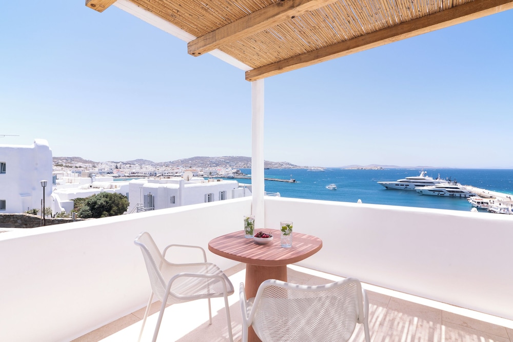 Porto Mykonos Hotel — Hotel building in Mykonos Town, South Aegean