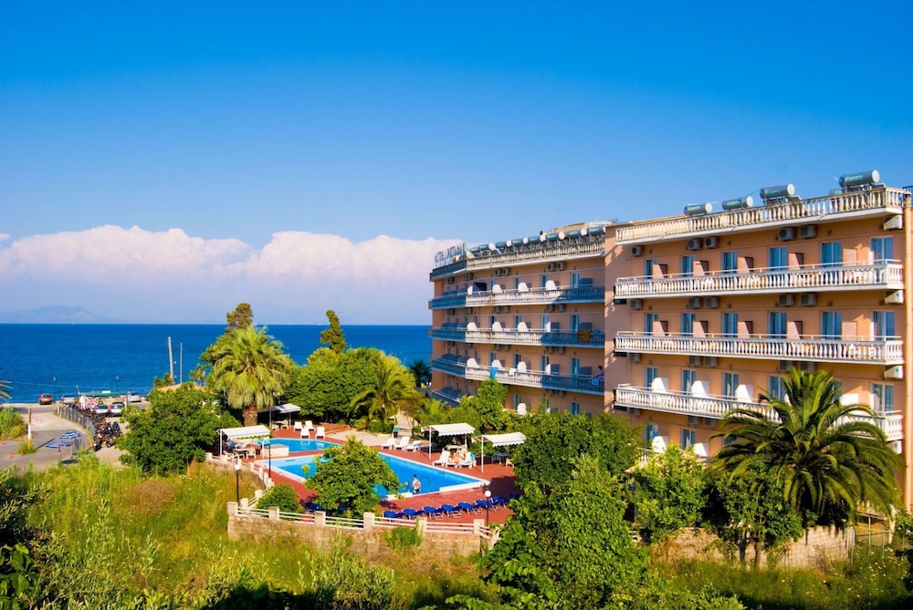 Potamaki Beach Hotel — Main photo in Benitses, Ionian Islands