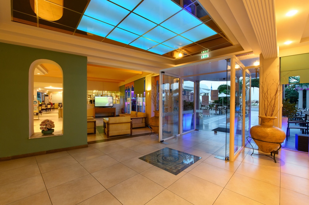 Potamaki Beach Hotel — Hotel building in Benitses, Ionian Islands