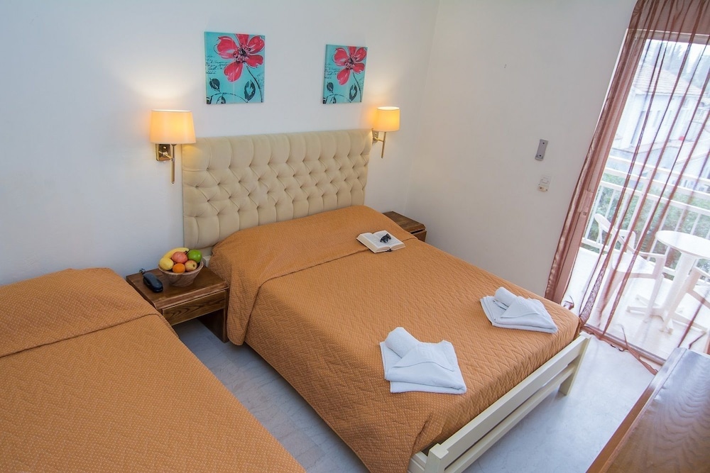 Primavera Hotel — Hotel rooms in Dassia, Ionian Islands