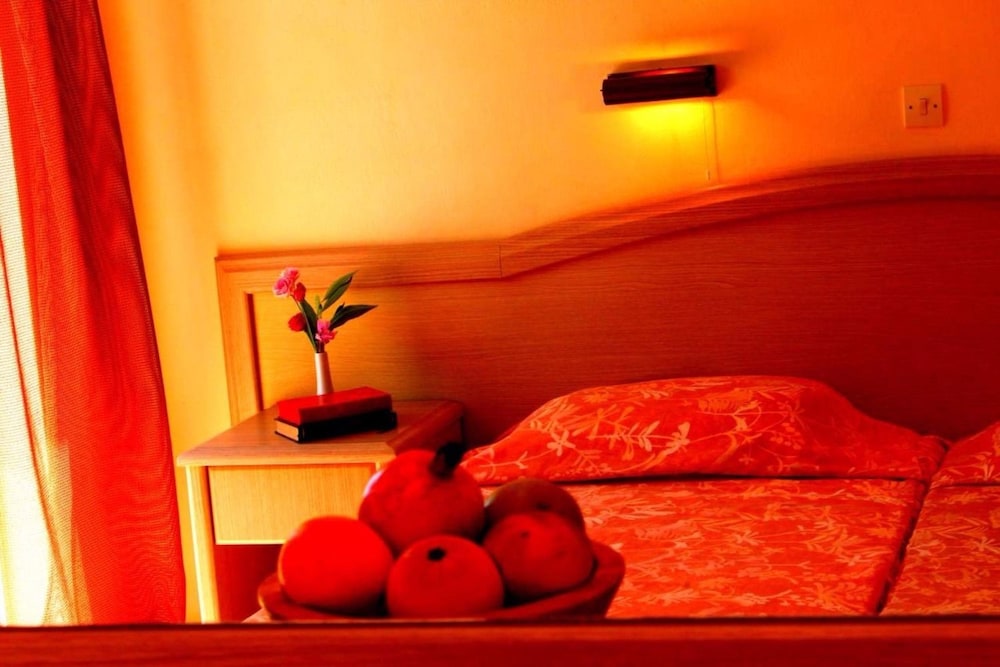 Primavera Hotel — Hotel rooms in Dassia, Ionian Islands