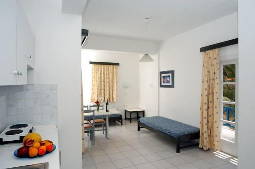Rainbow Apartments — Rooms in Stalida