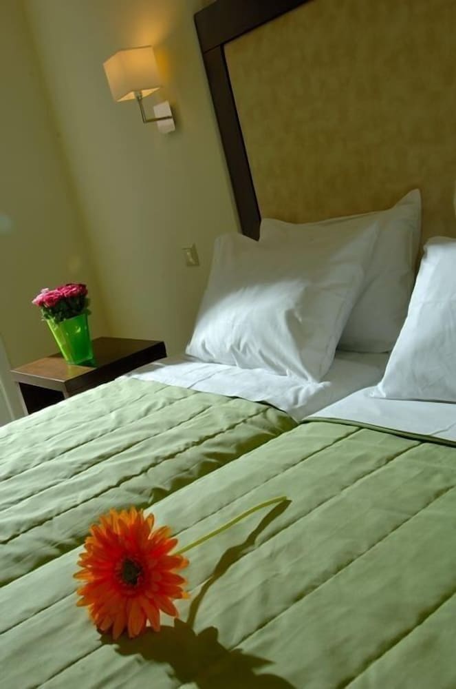 Rainbow Apartments — Rooms in Stalida