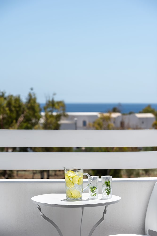 Rivari Hotel — Attractions in the area in Kamari, South Aegean