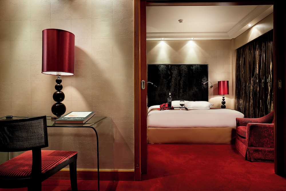 Rodos Park - Small Luxury Hotels of the World — Hotel rooms in Rhodes Town, South Aegean