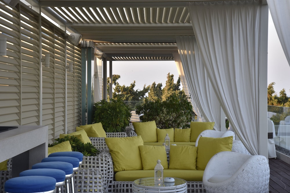 Rodos Park - Small Luxury Hotels of the World — Restaurant & bars in Rhodes Town, South Aegean