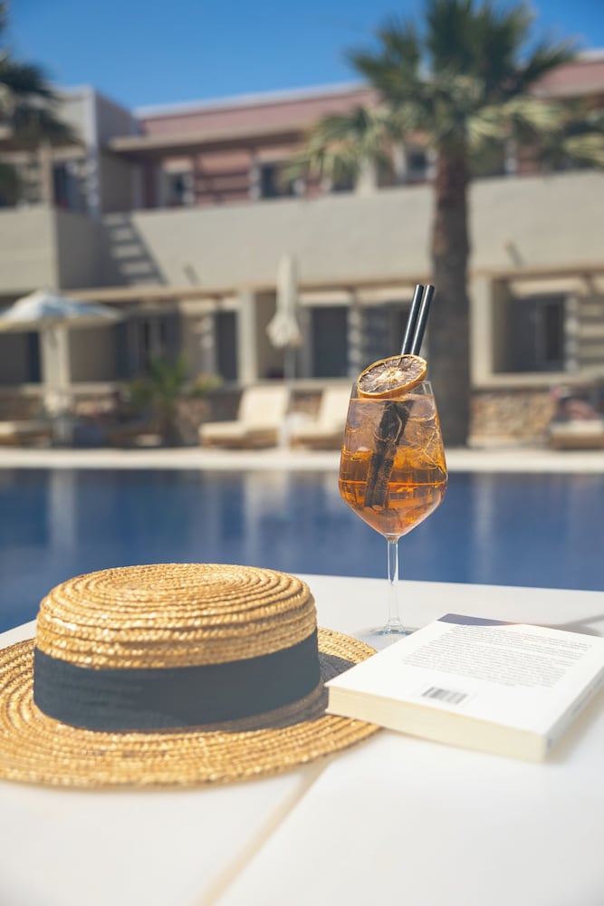 Rosebay Hotel — Swimming pool in Kamari, South Aegean