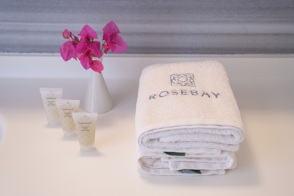 Rosebay Hotel — Hotel rooms in Kamari, South Aegean