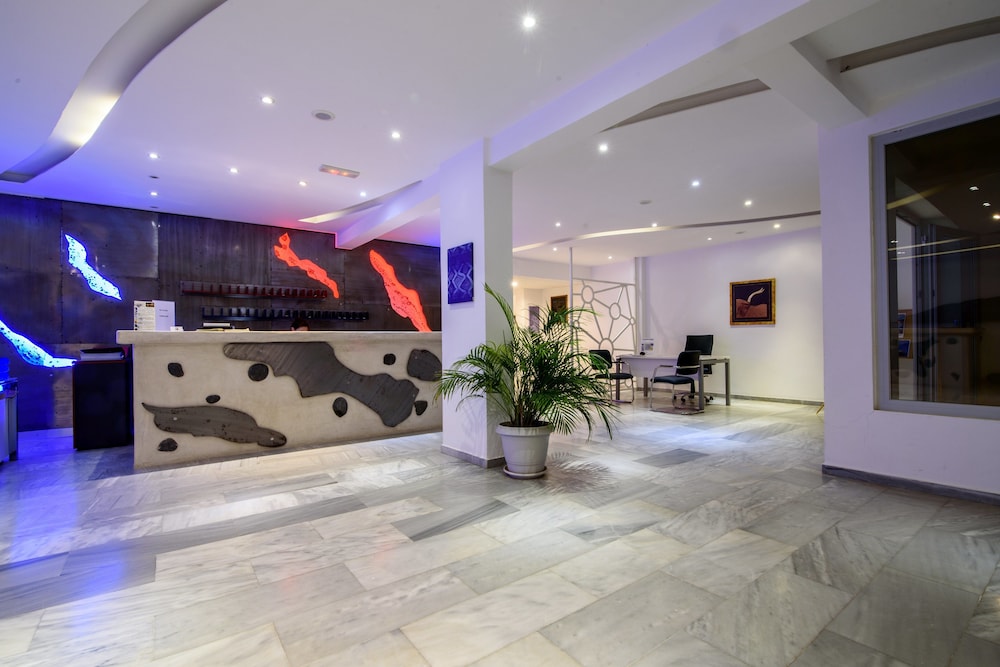 RK Beach Hotel — Restaurant & bars in Kamari, South Aegean