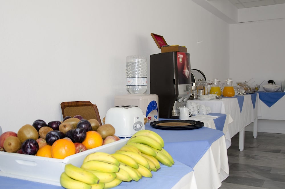 RK Beach Hotel — Restaurant & bars in Kamari, South Aegean