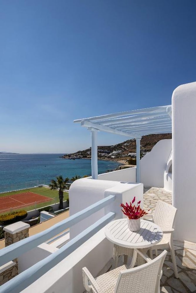 Saint John Hotel Villas & Spa — Sports & recreation in Ornos, South Aegean