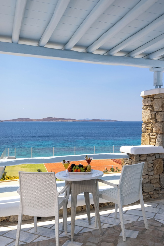 Saint John Hotel Villas & Spa — Sports & recreation in Ornos, South Aegean