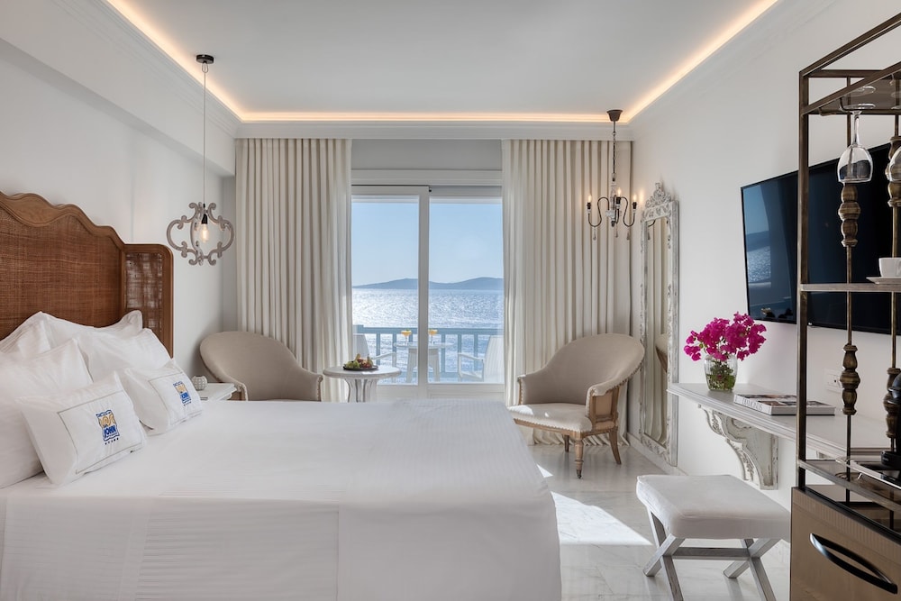 Saint John Hotel Villas & Spa — Hotel rooms in Ornos, South Aegean